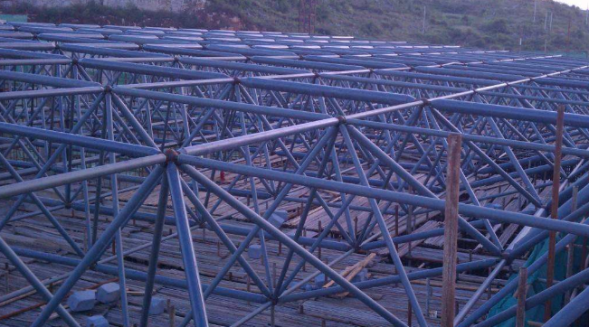 仪征概述网架加工中对钢材的质量的过细恳求